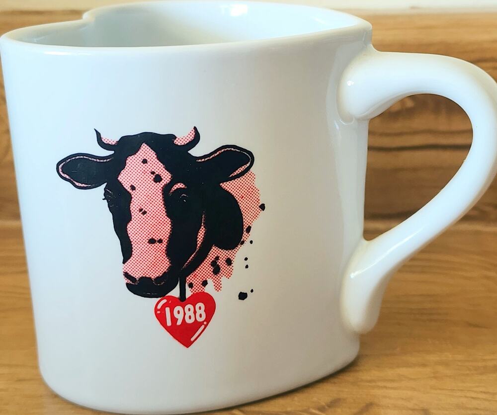 1988 Kemp's MARIGOLD FOODS Heart Shaped Ice Cream Mug Cup Collectors Series Rare
